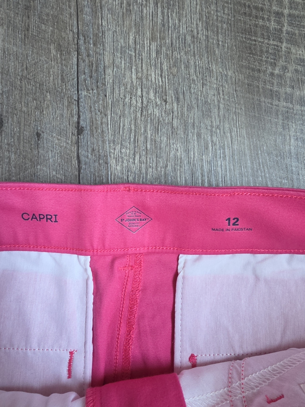 Women’s Bright Pink Stretch Capri Shorts - Picture 3 of 5